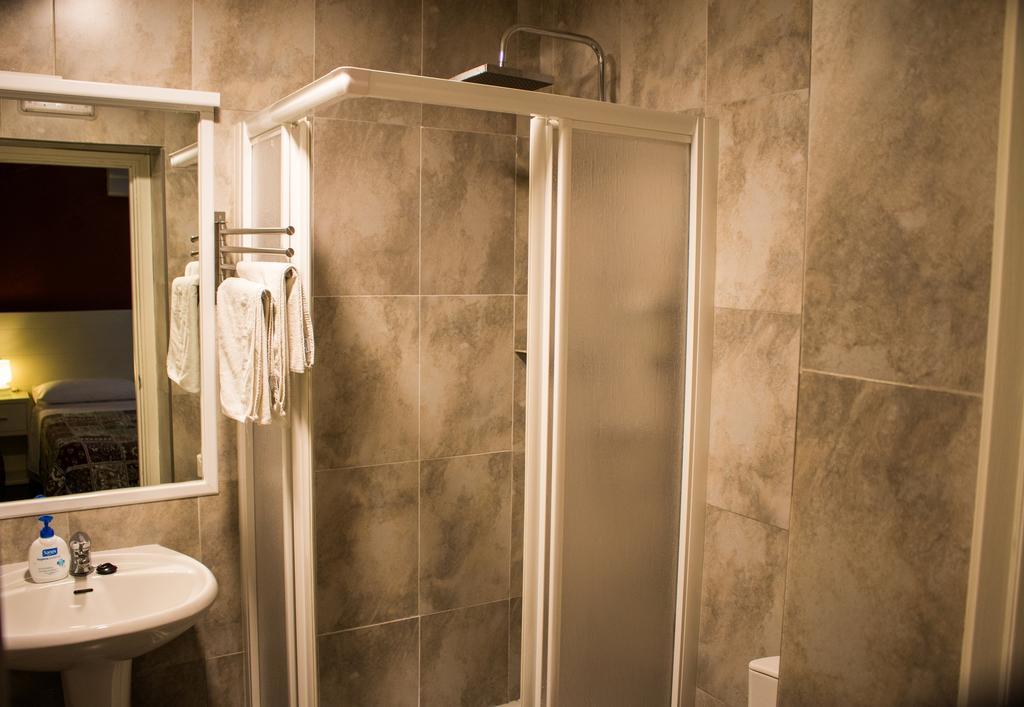 Hostal San Vicente II Sevilla Dış mekan fotoğraf