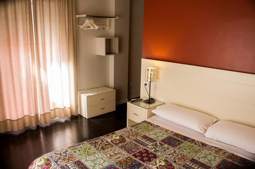 Hostal San Vicente II Sevilla Dış mekan fotoğraf