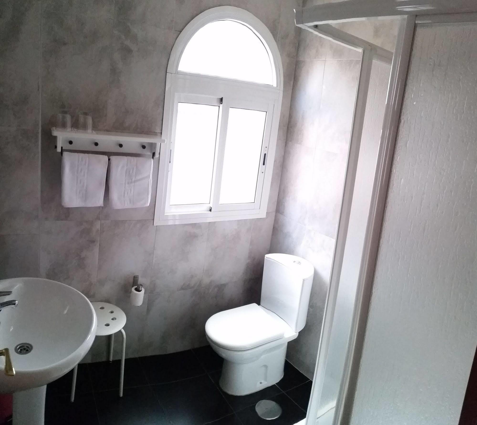 Hostal San Vicente II Sevilla Dış mekan fotoğraf