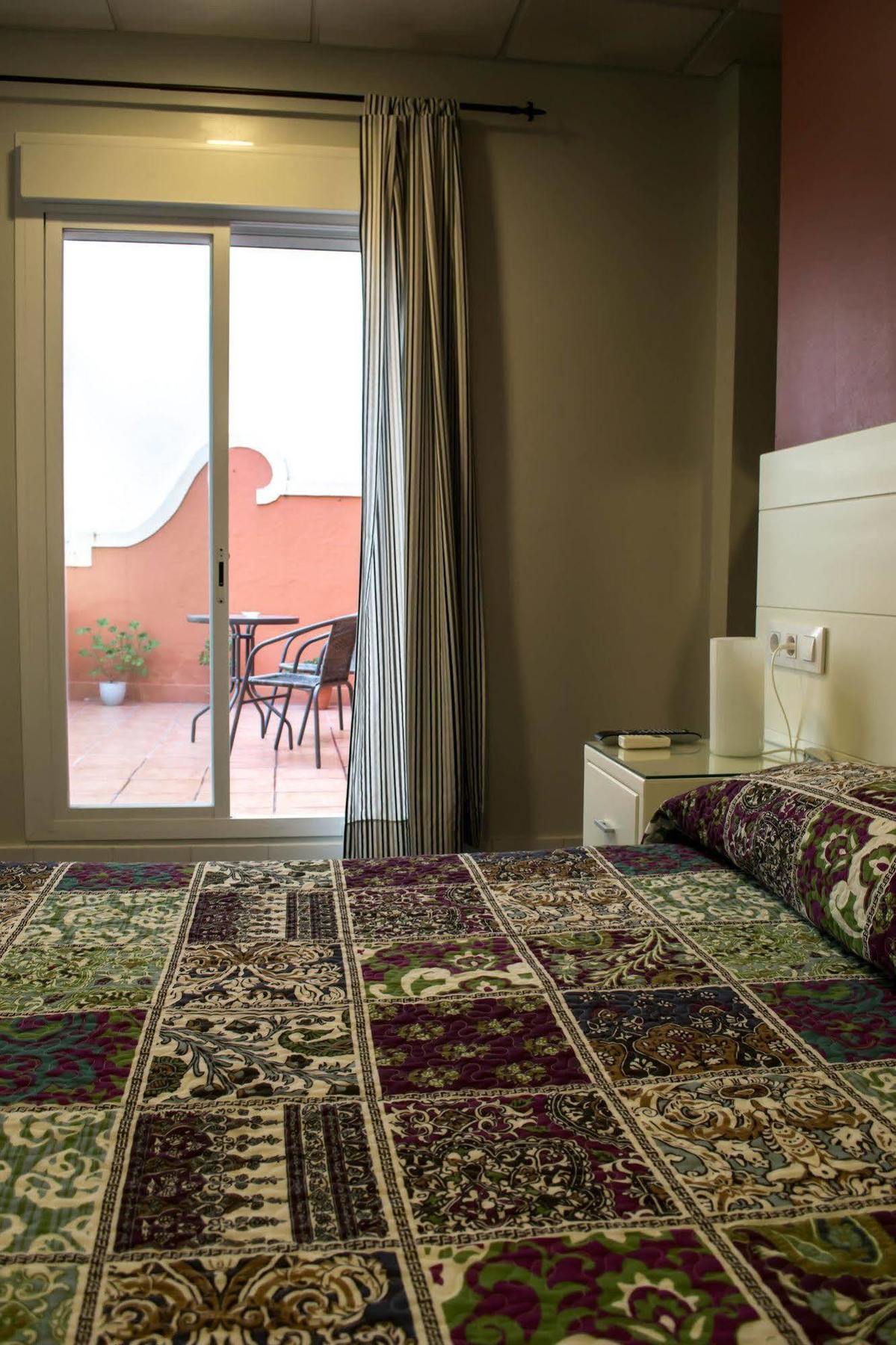 Hostal San Vicente II Sevilla Dış mekan fotoğraf