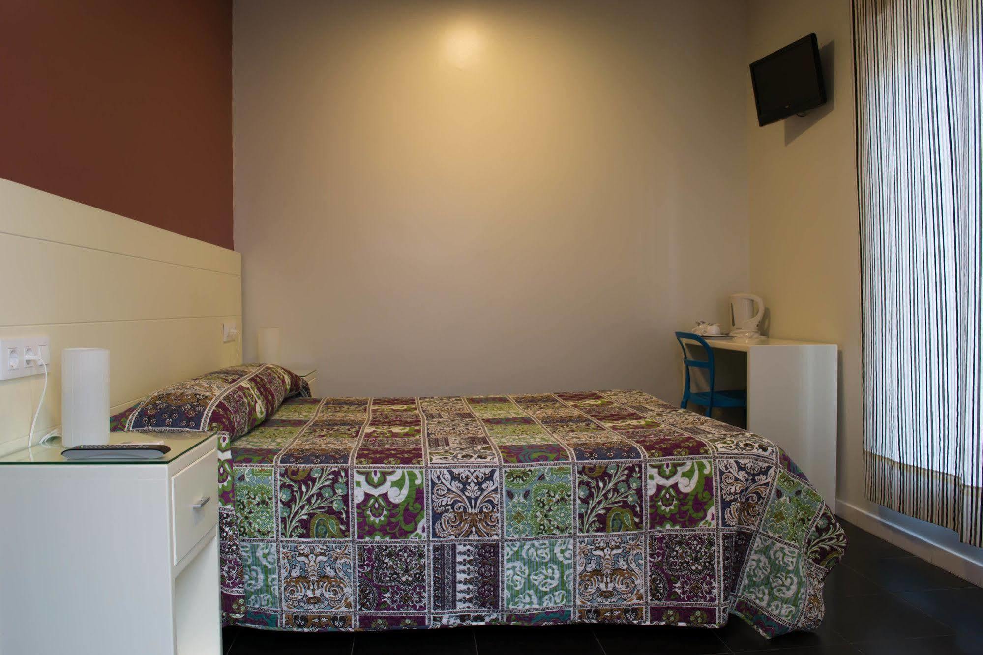 Hostal San Vicente II Sevilla Dış mekan fotoğraf